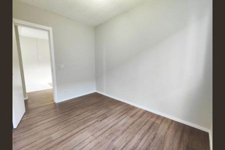 Quarto 1 de apartamento para alugar com 2 quartos, 45m² em Restinga, Porto Alegre