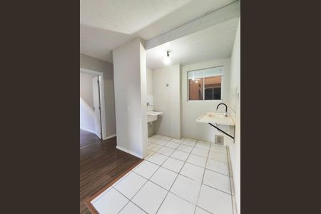 Cozinha de apartamento para alugar com 2 quartos, 45m² em Restinga, Porto Alegre
