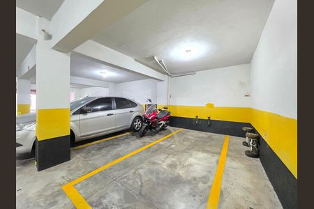 Apartamento à venda com 180m², 4 quartos e 3 vagas Apartamento à venda com 180m², 4 quartos e 3 vagasGaragem