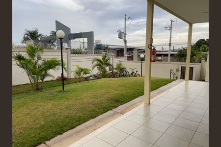 Apartamento para alugar com 43m², 2 quartos e 2 vagas Apartamento para alugar com 43m², 2 quartos e 2 vagasÁrea externa