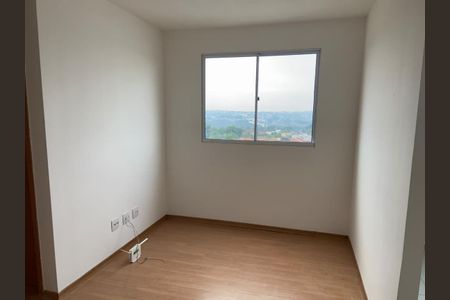 Sala de apartamento para alugar com 2 quartos, 43m² em Chácara São Pedro, Aparecida de Goiânia