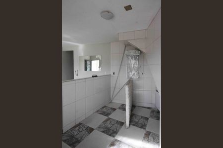 Casa para alugar com 60m², 2 quartos e sem vaga