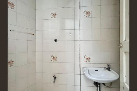 Casa para alugar com 90m², 3 quartos e 1 vaga Casa para alugar com 90m², 3 quartos e 1 vagaBanheiro de serviço
