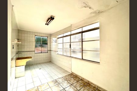 Casa para alugar com 90m², 3 quartos e 1 vaga Casa para alugar com 90m², 3 quartos e 1 vagaLavanderia