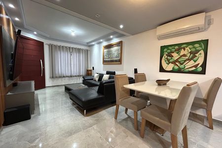 Sala de casa para alugar com 3 quartos, 180m² em São João do Rio Vermelho, Florianópolis