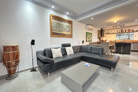 Sala de casa para alugar com 3 quartos, 180m² em São João do Rio Vermelho, Florianópolis