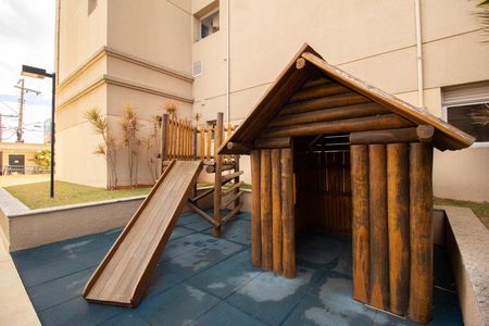 Apartamento à venda com 112m², 2 quartos e 2 vagas Apartamento à venda com 112m², 2 quartos e 2 vagasÁrea comum - Playground