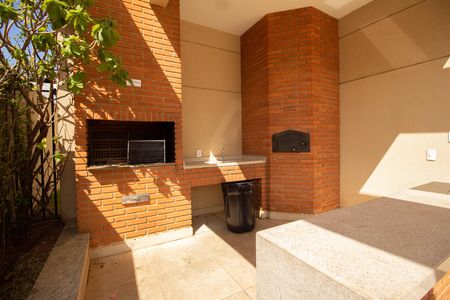 Apartamento à venda com 112m², 2 quartos e 2 vagas Apartamento à venda com 112m², 2 quartos e 2 vagasÁrea comum - Churrasqueira