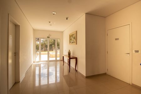 Apartamento à venda com 112m², 2 quartos e 2 vagas Apartamento à venda com 112m², 2 quartos e 2 vagasHall social