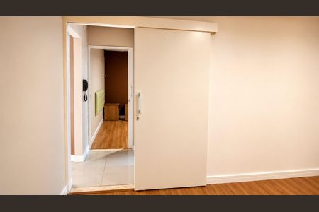 Quarto de apartamento à venda com 2 quartos, 45m² em Vila Marieta, Campinas