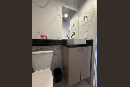 Banheiro de apartamento para alugar com 1 quarto, 25m² em Centro Histórico de São Paulo, São Paulo