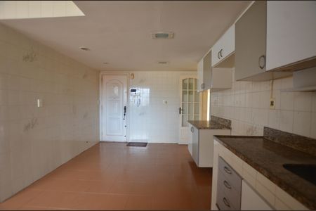 Apartamento à venda com 129m², 3 quartos e 2 vagasCozinha