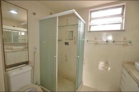 Apartamento à venda com 129m², 3 quartos e 2 vagasBanheiro da Suite