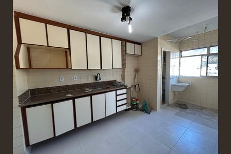 Apartamento para alugar com 92m², 2 quartos e 1 vagaCozinha