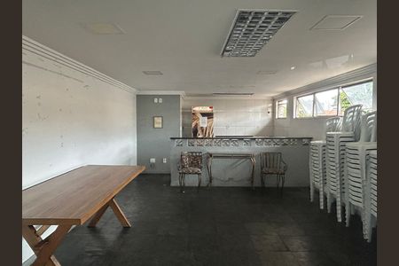 Apartamento para alugar com 92m², 2 quartos e 1 vagaÁrea comum - Salão de festas