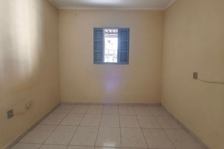 Casa à venda com 303m², 3 quartos e 2 vagas Casa à venda com 303m², 3 quartos e 2 vagasCasa 2 - Quarto