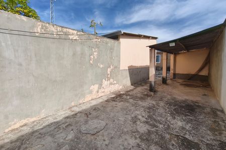 Casa à venda com 303m², 3 quartos e 2 vagas Casa à venda com 303m², 3 quartos e 2 vagasQuintal