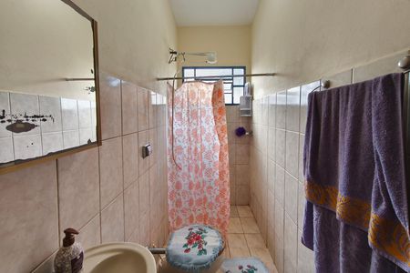 Casa à venda com 303m², 3 quartos e 2 vagas Casa à venda com 303m², 3 quartos e 2 vagasBanheiro
