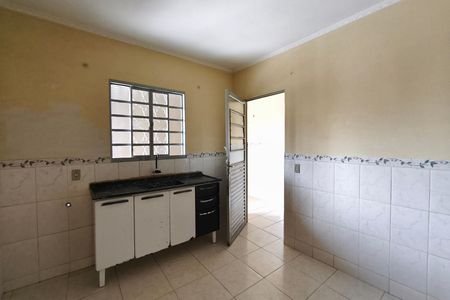 Casa à venda com 303m², 3 quartos e 2 vagas Casa à venda com 303m², 3 quartos e 2 vagasCasa 2 - Cozinha