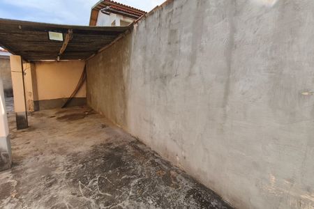 Casa à venda com 303m², 3 quartos e 2 vagas Casa à venda com 303m², 3 quartos e 2 vagasQuintal