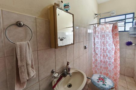Casa à venda com 303m², 3 quartos e 2 vagas Casa à venda com 303m², 3 quartos e 2 vagasBanheiro