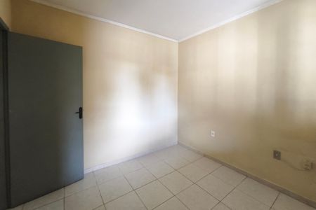Casa à venda com 303m², 3 quartos e 2 vagas Casa à venda com 303m², 3 quartos e 2 vagasCasa 2 - Quarto