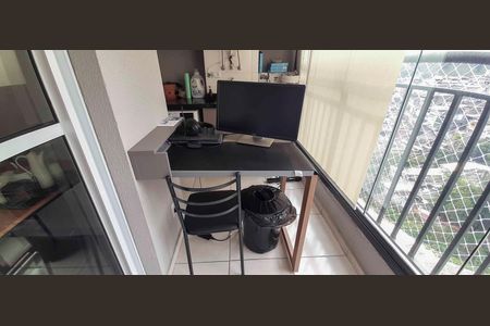 Sacada de apartamento para alugar com 2 quartos, 55m² em São Pedro, Osasco
