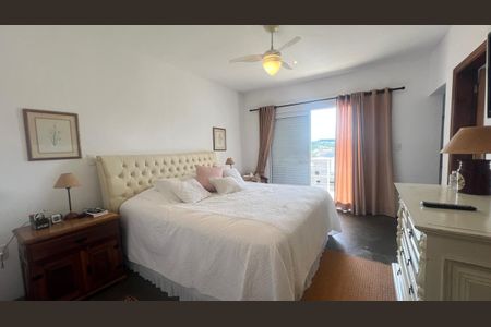 Casa de condomínio à venda com 234m², 3 quartos e 4 vagas Casa de condomínio à venda com 234m², 3 quartos e 4 vagasQuarto