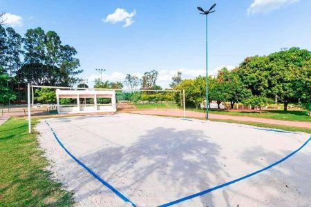 Casa de condomínio à venda com 234m², 3 quartos e 4 vagas Casa de condomínio à venda com 234m², 3 quartos e 4 vagasÁrea externa