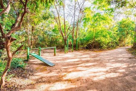 Casa de condomínio à venda com 234m², 3 quartos e 4 vagas Casa de condomínio à venda com 234m², 3 quartos e 4 vagasÁrea externa