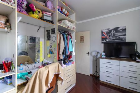 Apartamento à venda com 74m², 2 quartos e 2 vagasQuarto 2