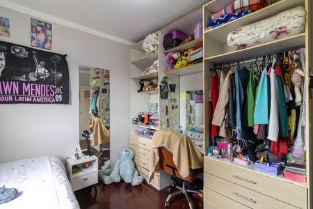 Apartamento à venda com 74m², 2 quartos e 2 vagasQuarto 2