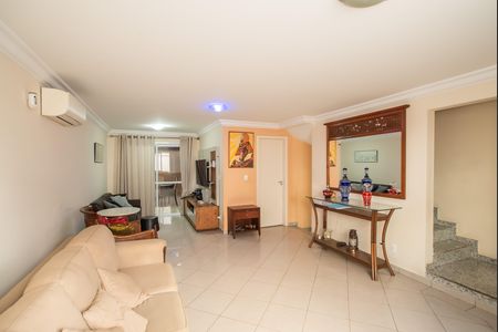 Sala de casa para alugar com 3 quartos, 150m² em Vila da Saúde, São Paulo