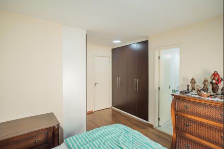 Casa à venda com 150m², 3 quartos e 2 vagas Casa à venda com 150m², 3 quartos e 2 vagasSuíte