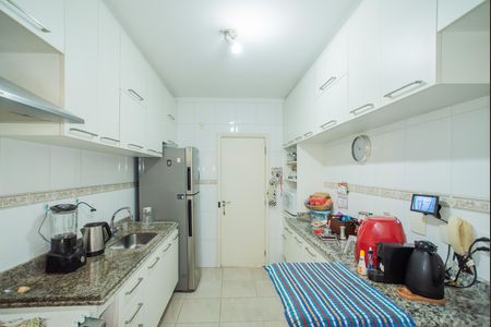 Casa à venda com 150m², 3 quartos e 2 vagas Casa à venda com 150m², 3 quartos e 2 vagasCozinha