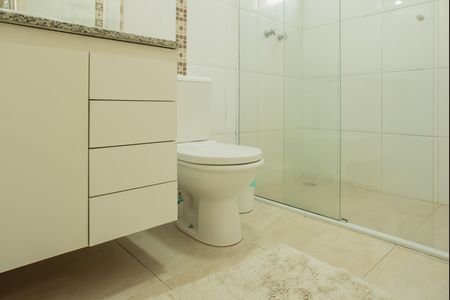 Casa à venda com 150m², 3 quartos e 2 vagas Casa à venda com 150m², 3 quartos e 2 vagasBanheiro da Suíte