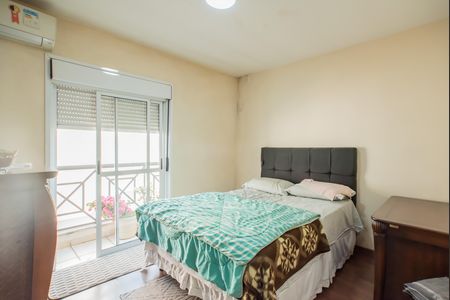 Casa à venda com 150m², 3 quartos e 2 vagas Casa à venda com 150m², 3 quartos e 2 vagasSuíte