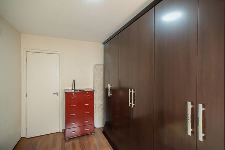 Casa à venda com 150m², 3 quartos e 2 vagas Casa à venda com 150m², 3 quartos e 2 vagasQuarto 2
