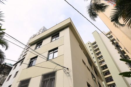 Apartamento para alugar com 109m², 2 quartos e 1 vaga Apartamento para alugar com 109m², 2 quartos e 1 vagaFachada