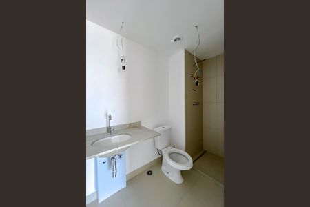 Apartamento à venda com 126m², 3 quartos e 2 vagas Apartamento à venda com 126m², 3 quartos e 2 vagasBanheiro da Suíte 1