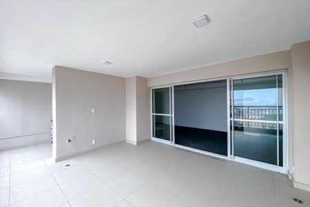 Apartamento à venda com 126m², 3 quartos e 2 vagas Apartamento à venda com 126m², 3 quartos e 2 vagasVaranda