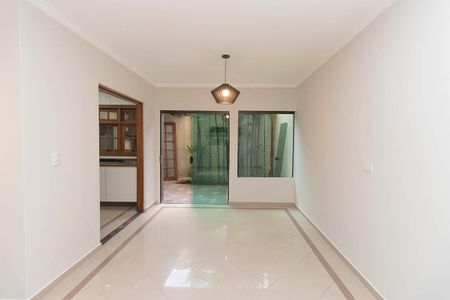 Casa de condomínio à venda com 121m², 3 quartos e 2 vagas Casa de condomínio à venda com 121m², 3 quartos e 2 vagasSala
