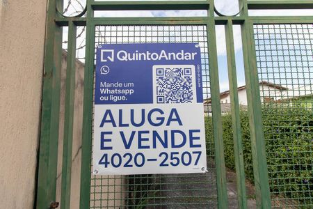 Casa de condomínio à venda com 121m², 3 quartos e 2 vagas Casa de condomínio à venda com 121m², 3 quartos e 2 vagasPlaca
