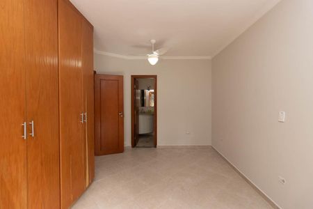 Casa de condomínio à venda com 121m², 3 quartos e 2 vagas Casa de condomínio à venda com 121m², 3 quartos e 2 vagasQuarto Suíte