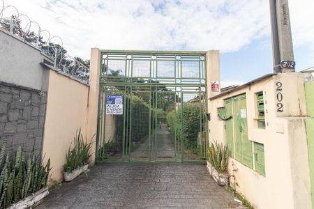 Casa de condomínio à venda com 121m², 3 quartos e 2 vagas Casa de condomínio à venda com 121m², 3 quartos e 2 vagasFachada