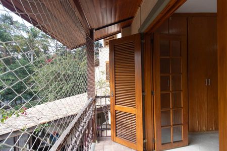 Casa de condomínio à venda com 121m², 3 quartos e 2 vagas Casa de condomínio à venda com 121m², 3 quartos e 2 vagasSacada da Suíte