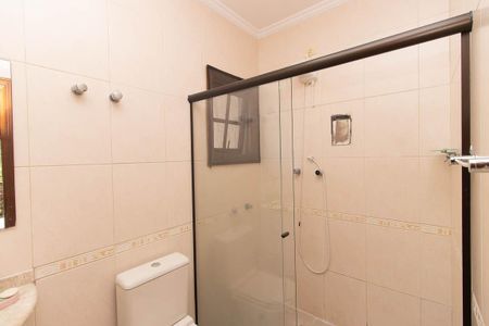 Casa de condomínio à venda com 121m², 3 quartos e 2 vagas Casa de condomínio à venda com 121m², 3 quartos e 2 vagasBanheiro da Suíte