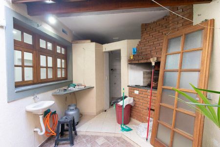 Casa de condomínio à venda com 121m², 3 quartos e 2 vagas Casa de condomínio à venda com 121m², 3 quartos e 2 vagasChurrasqueira