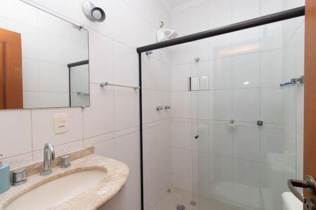 Casa de condomínio à venda com 121m², 3 quartos e 2 vagas Casa de condomínio à venda com 121m², 3 quartos e 2 vagasBanheiro Social