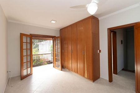 Casa de condomínio à venda com 121m², 3 quartos e 2 vagas Casa de condomínio à venda com 121m², 3 quartos e 2 vagasQuarto Suíte